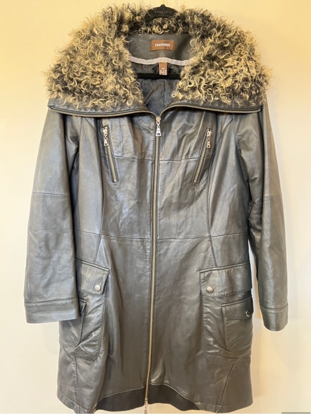 Danier Genuine Leather Coat Women’s XS Grey Shearling Fur Collar Zip Jacket - Picture 3 of 9